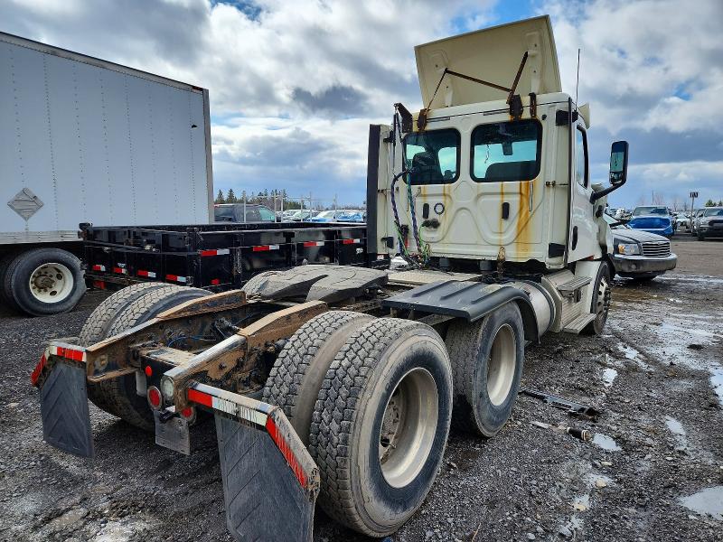Продаж на аукціоні авто 2018 Freightliner Cascadia 126, vin: 3AKJHLDV7JSJS4137, номер лоту: 45759046