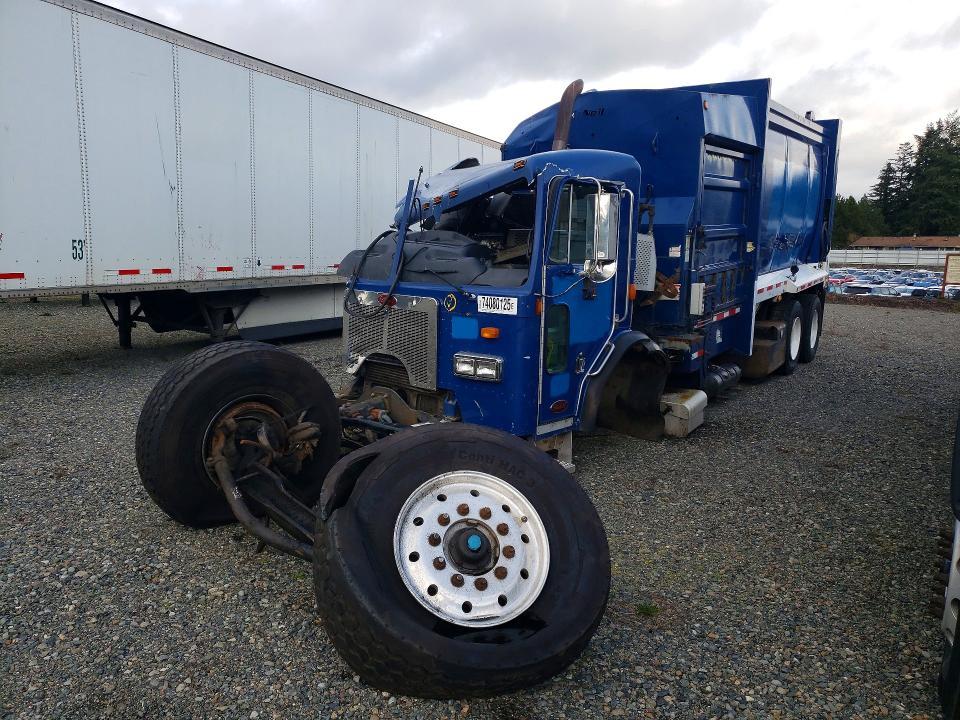 74080125 :رقم المزاد ، 3BPZL00X4BF117807 vin ، 2011 Peterbilt 320 مزاد بيع
