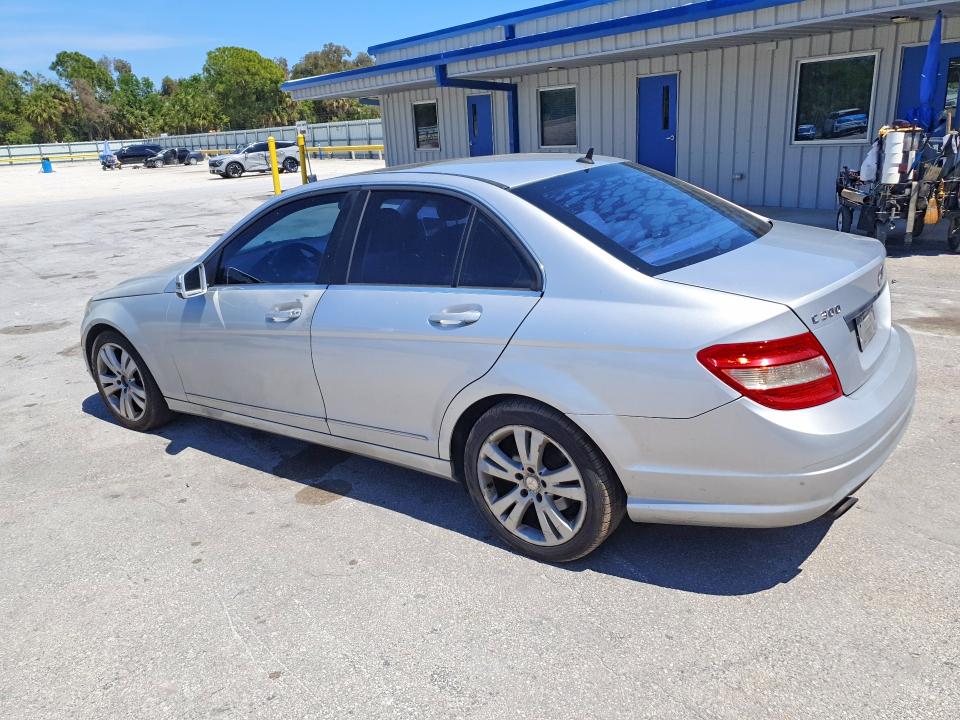 2011 Mercedes-benz C მანქანა იყიდება აუქციონზე, vin: WDDGF5EB0BR174305, აუქციონის ნომერი: 47783046
