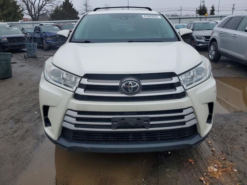 Продажа на аукционе авто 2019 Toyota Highlander, vin: 5TDBZRFH8KS728777, номер лота: 41645036