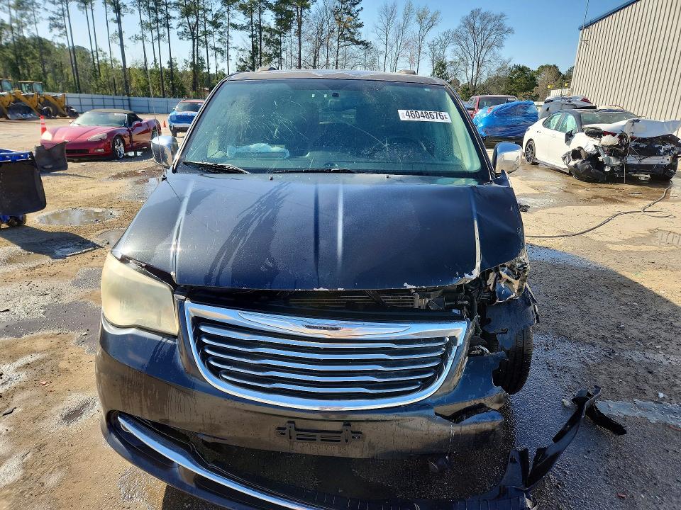 2011 Chrysler Town & Country მანქანა იყიდება აუქციონზე, vin: 2A4RR8DG2BR803530, აუქციონის ნომერი: 46048676