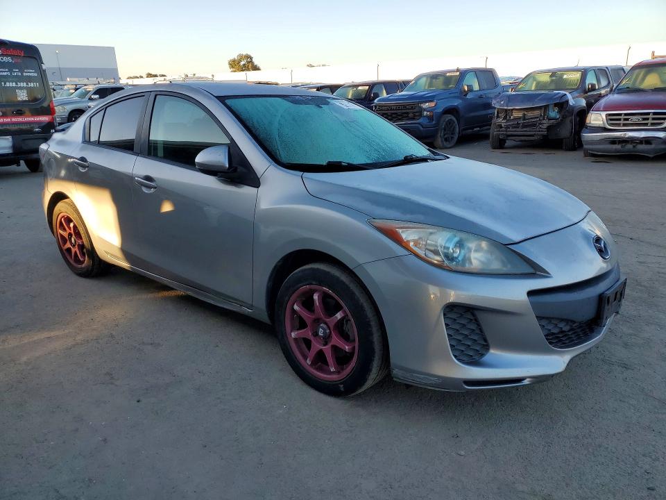 Продажа на аукционе авто 2012 Mazda 3, vin: JM1BL1V88C1607542, номер лота: 79261755
