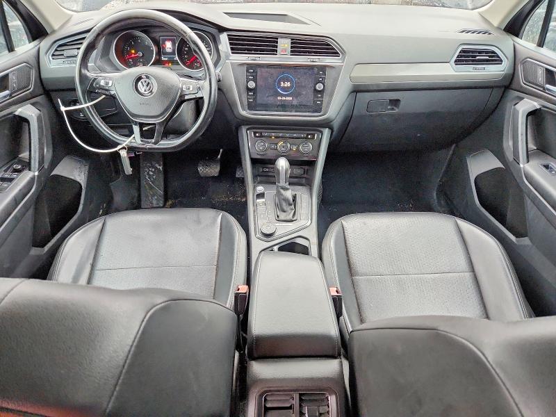 47516656 :رقم المزاد ، 3VV2B7AX0JM031238 vin ، 2018 Volkswagen Tiguan مزاد بيع