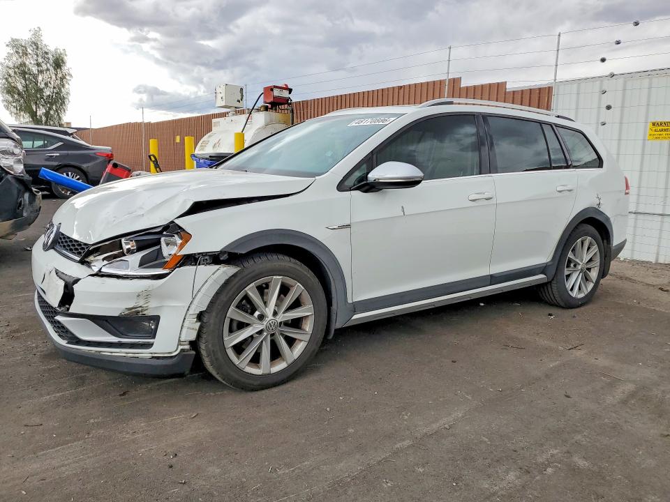 2017 Volkswagen Golf Alltrack მანქანა იყიდება აუქციონზე, vin: 3VWH17AU6HM524267, აუქციონის ნომერი: 48170886