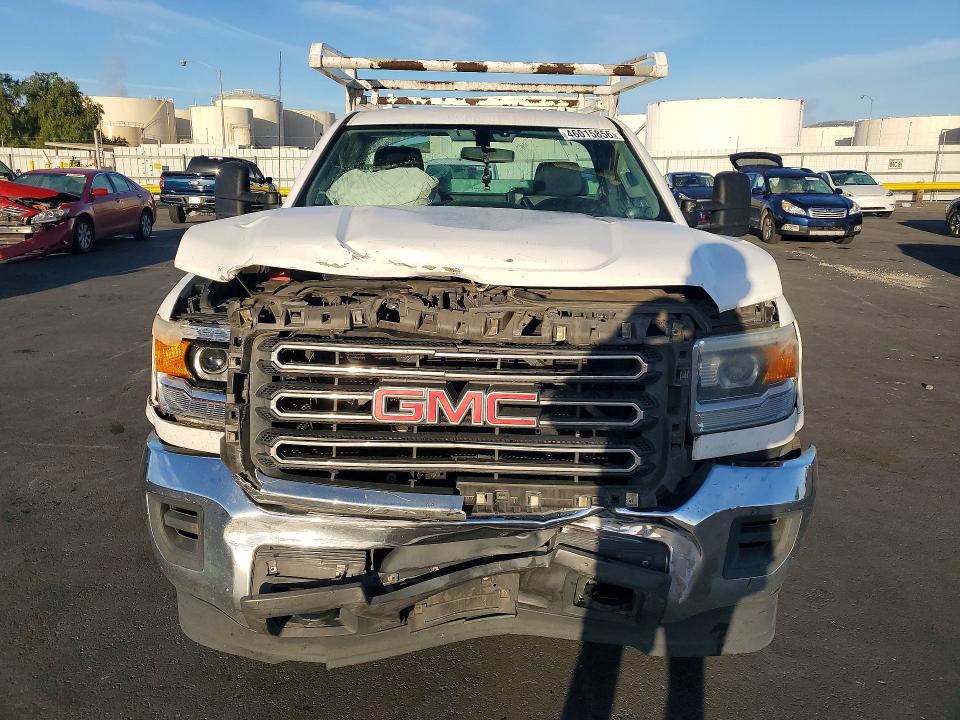 46015856 :رقم المزاد ، 1GD01XEG3FZ121049 vin ، 2015 Gmc Sierra مزاد بيع