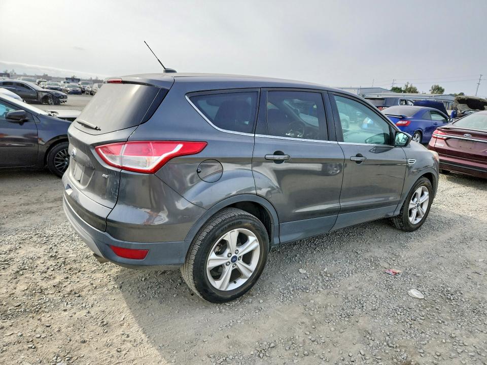 Продажа на аукционе авто 2016 Ford Escape, vin: 1FMCU0G70GUB73116, номер лота: 48310916