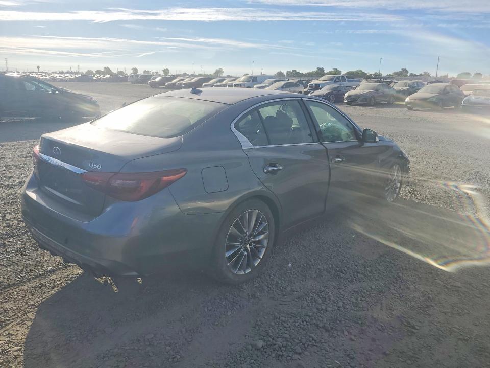 47590036 :رقم المزاد ، JN1EV7APXJM356156 vin ، 2018 Infiniti Q50 مزاد بيع