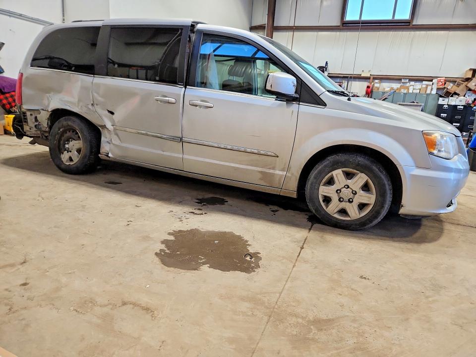 2011 Chrysler Town & Country მანქანა იყიდება აუქციონზე, vin: 2A4RR5DG9BR703228, აუქციონის ნომერი: 79431925