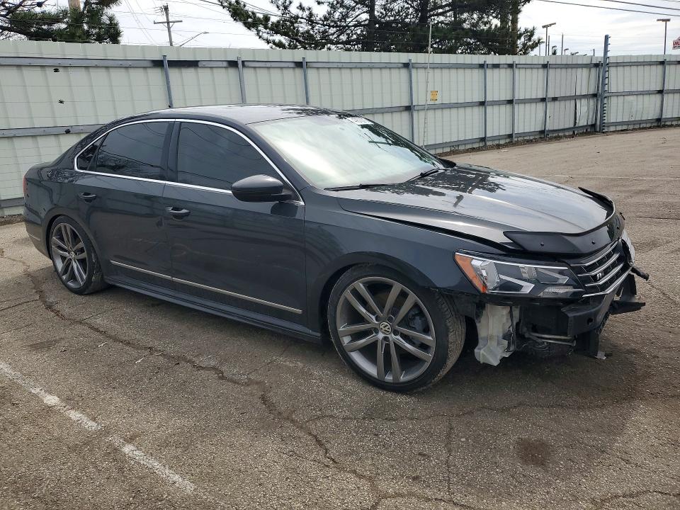 47670216 :رقم المزاد ، 1VWAT7A36GC061016 vin ، 2016 Volkswagen Passat مزاد بيع