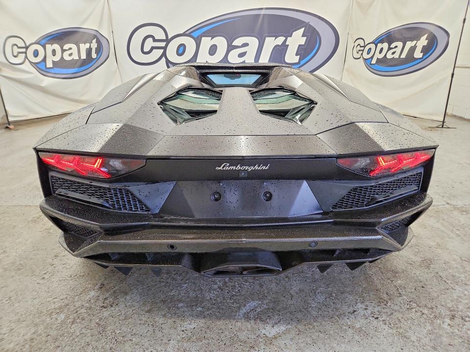 Продажа на аукционе авто 2018 Lamborghini Aventador, vin: ZHWUV4ZD0JLA07069, номер лота: 41722726