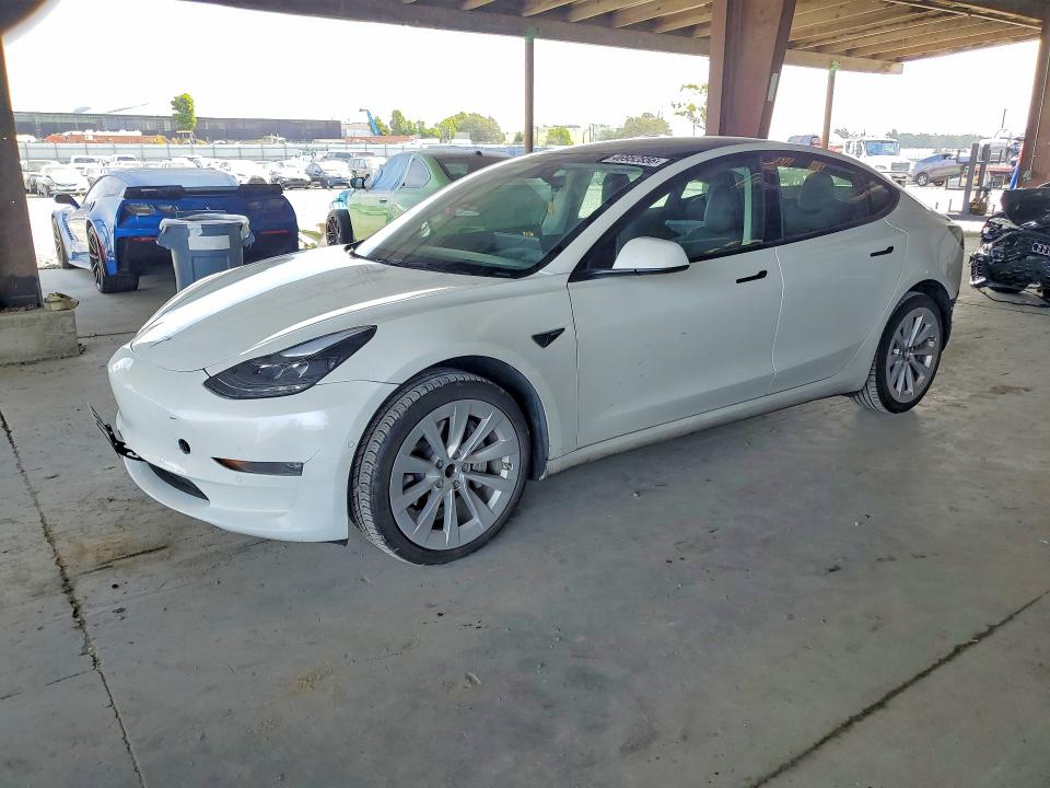 Продажа на аукционе авто 2022 Tesla Model 3, vin: 5YJ3E1EB0NF361235, номер лота: 46952856