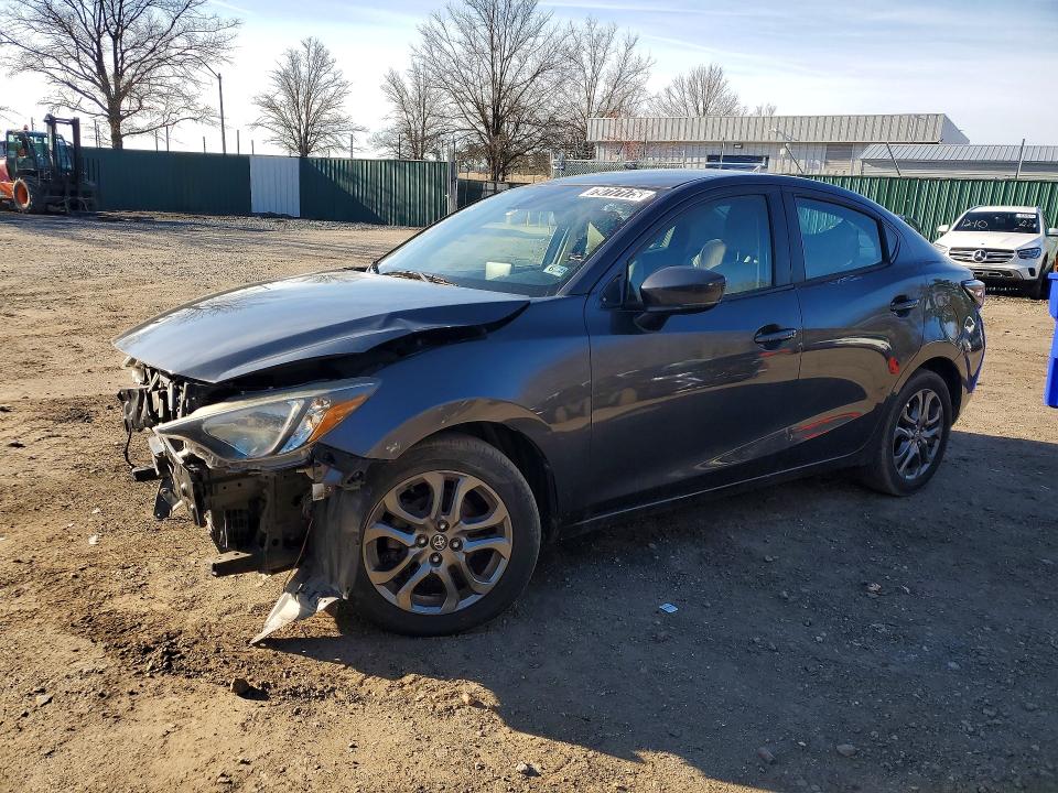 79717175 :رقم المزاد ، 3MYDLBYV4KY512472 vin ، 2019 Toyota Yaris مزاد بيع