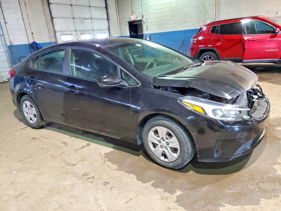 2017 Kia Forte მანქანა იყიდება აუქციონზე, vin: 3KPFK4A76HE143500, აუქციონის ნომერი: 47212816
