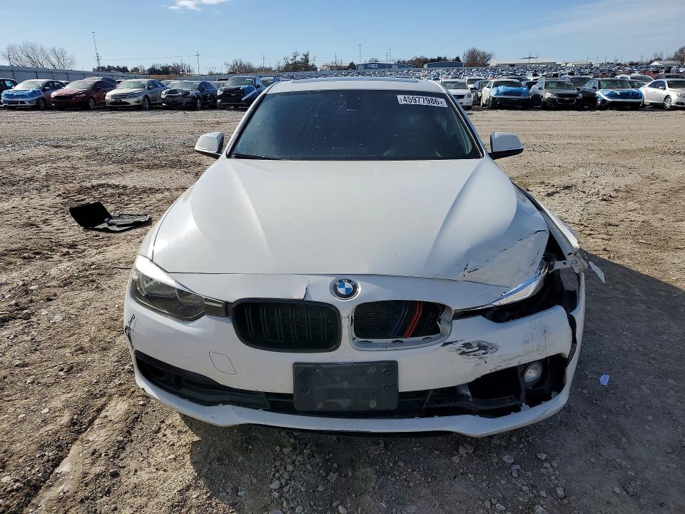 Продаж на аукціоні авто 2016 Bmw 320, vin: WBA8A3C5XGK690201, номер лоту: 45977986