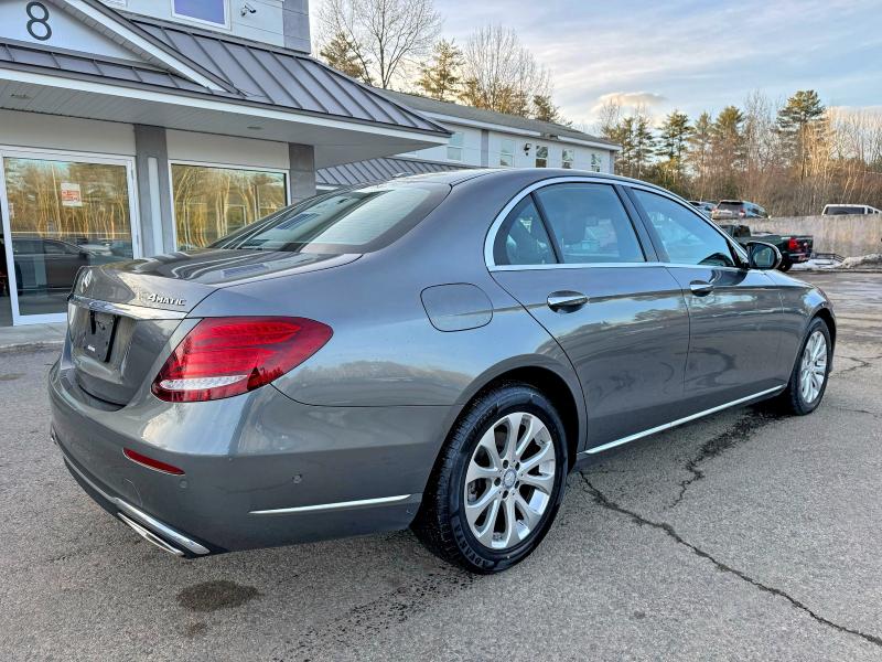 46028766 :رقم المزاد ، WDDZF4KB2HA126772 vin ، 2017 Mercedes-benz E مزاد بيع