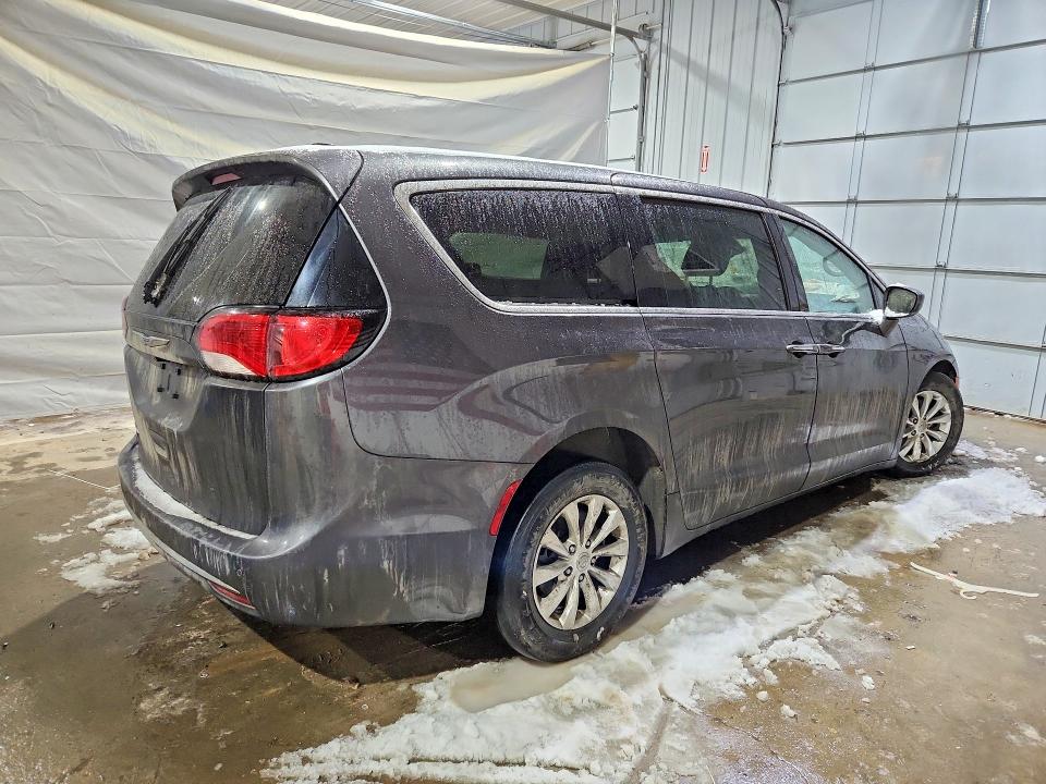 2019 Chrysler Pacifica მანქანა იყიდება აუქციონზე, vin: 2C4RC1FG8KR686614, აუქციონის ნომერი: 41774666