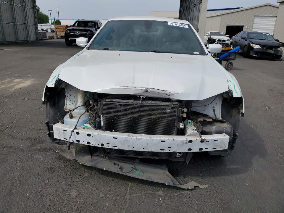Продажа на аукционе авто 2019 Chrysler 300, vin: 2C3CCABG4KH601144, номер лота: 47816406