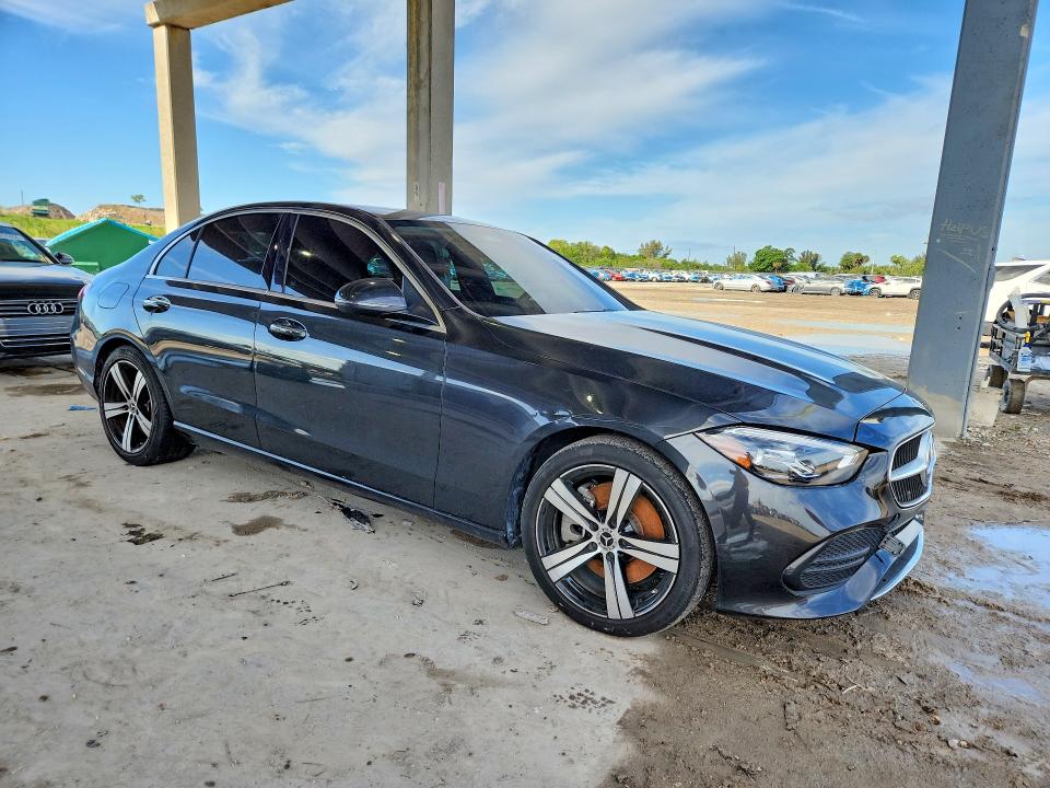 46235026 :رقم المزاد ، W1KAF4GB1NR015827 vin ، 2022 Mercedes-benz C مزاد بيع