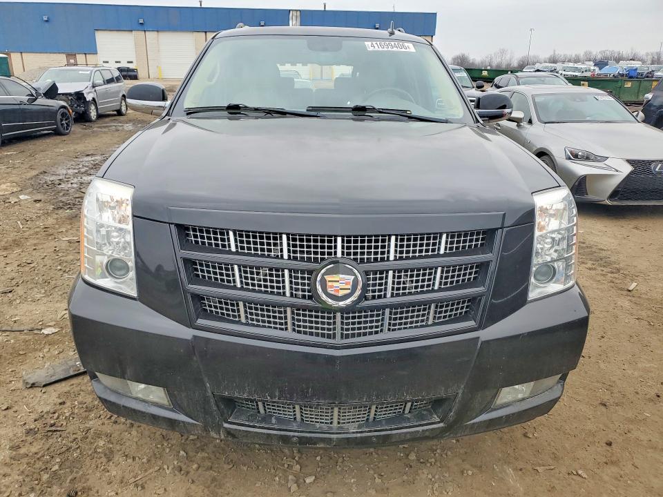 41699406 :رقم المزاد ، 1GYS4JEF4ER234526 vin ، 2014 Cadillac Escalade مزاد بيع