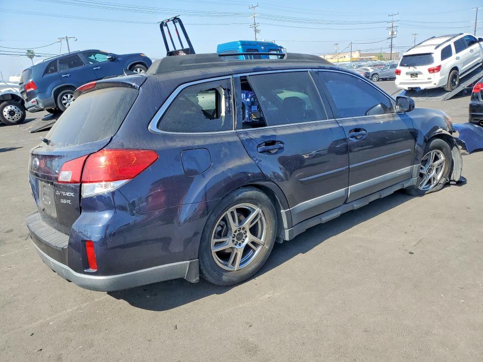 2013 Subaru Outback მანქანა იყიდება აუქციონზე, vin: 4S4BRDKC8D2288983, აუქციონის ნომერი: 47069146