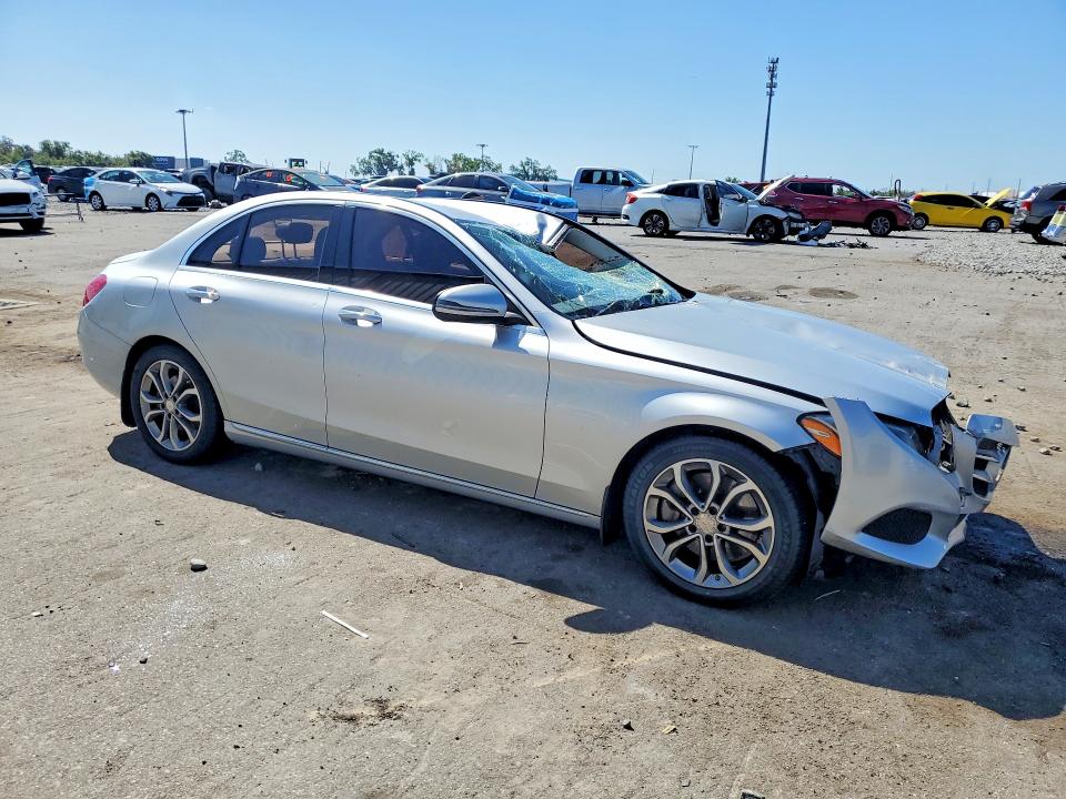 46637546 :رقم المزاد ، 55SWF4JB4GU178438 vin ، 2016 Mercedes-benz C مزاد بيع
