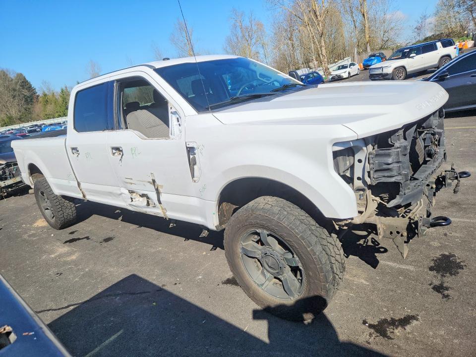 47431226 :رقم المزاد ، 1FT7W2B62HED00227 vin ، 2017 Ford F250 مزاد بيع