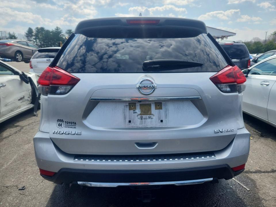 47223556 :رقم المزاد ، JN8AT2MV4JW345662 vin ، 2018 Nissan Rogue مزاد بيع