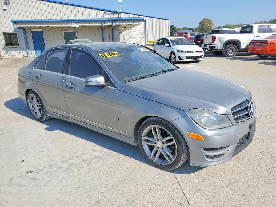 Продажа на аукционе авто 2012 Mercedes-benz C, vin: WDDGF4HBXCR198280, номер лота: 47248816