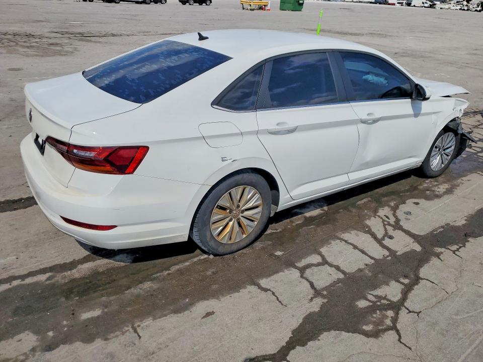 48351616 :رقم المزاد ، 3VWC57BU7KM013459 vin ، 2019 Volkswagen Jetta مزاد بيع