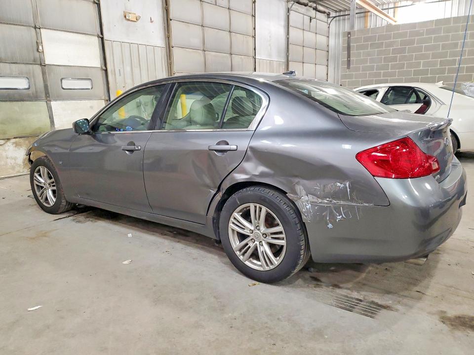 45537326 :رقم المزاد ، JN1CV6AR0FM521934 vin ، 2015 Infiniti Q40 مزاد بيع