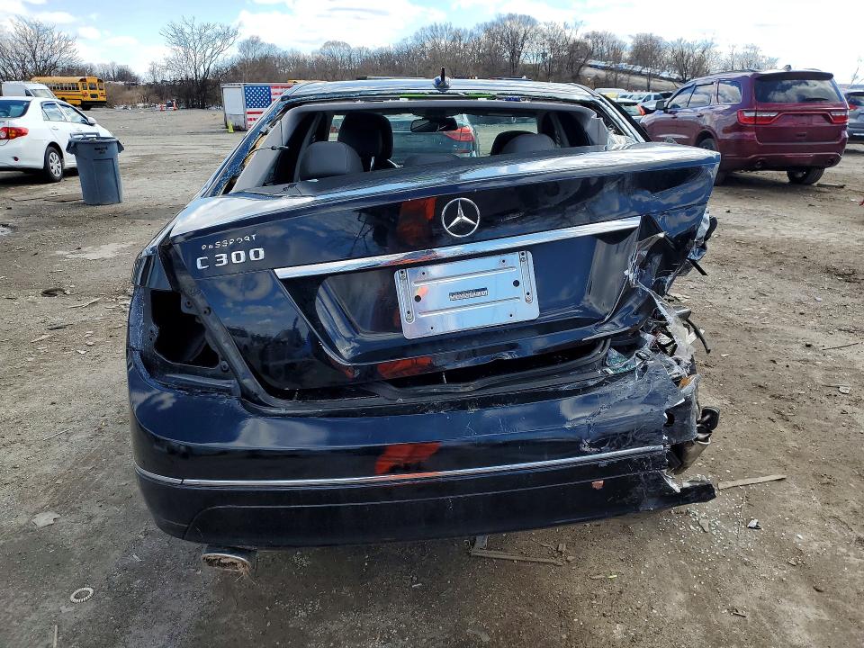 2011 Mercedes-benz C მანქანა იყიდება აუქციონზე, vin: WDDGF5EB3BR158454, აუქციონის ნომერი: 46340686