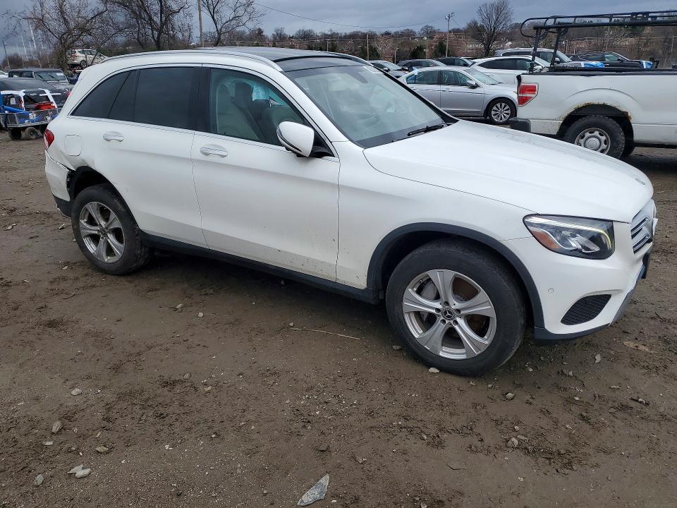 2018 Mercedes-benz Glc მანქანა იყიდება აუქციონზე, vin: WDC0G4KB7JF358318, აუქციონის ნომერი: 46009976