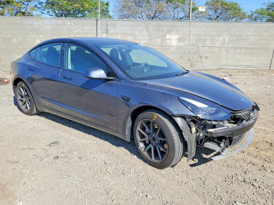 2022 Tesla Model 3 მანქანა იყიდება აუქციონზე, vin: 5YJ3E1EB1NF323447, აუქციონის ნომერი: 47624806