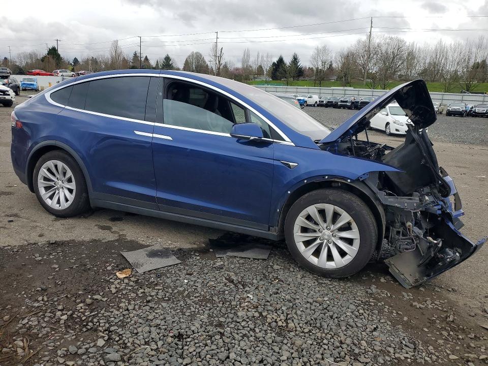 79493865 :رقم المزاد ، 5YJXCBE24LF301582 vin ، 2020 Tesla Model X مزاد بيع