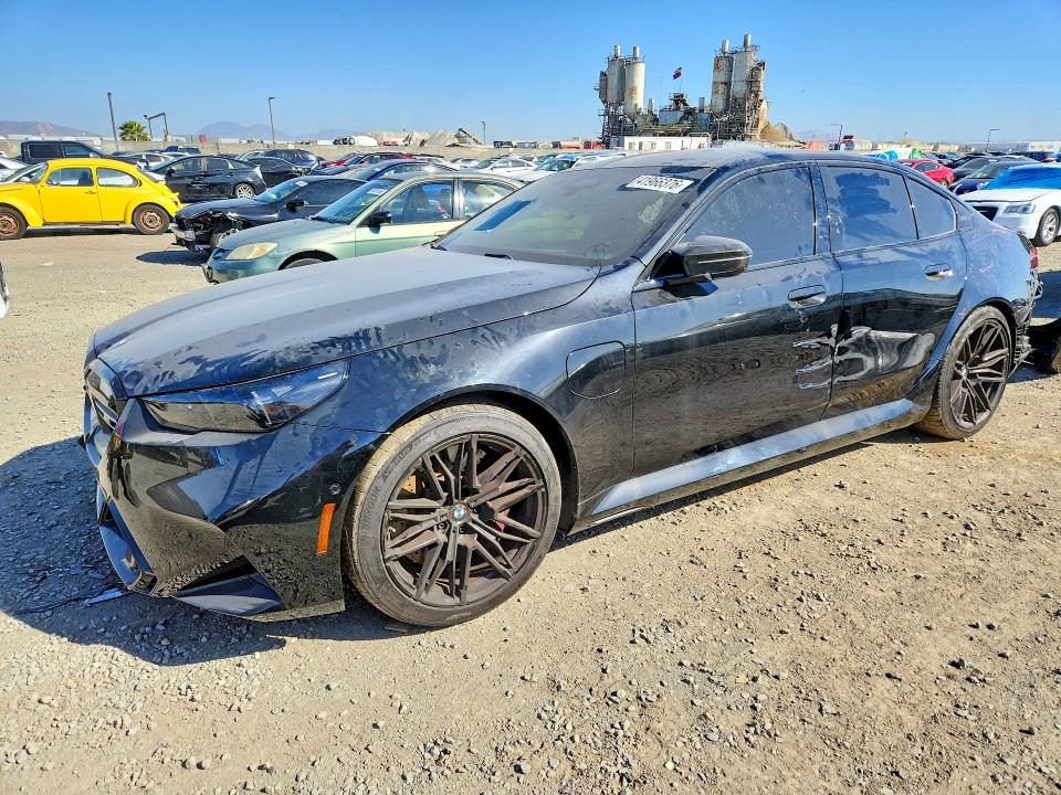 2025 Bmw M5 მანქანა იყიდება აუქციონზე, vin: WBS83FK00SCT14543, აუქციონის ნომერი: 41966376