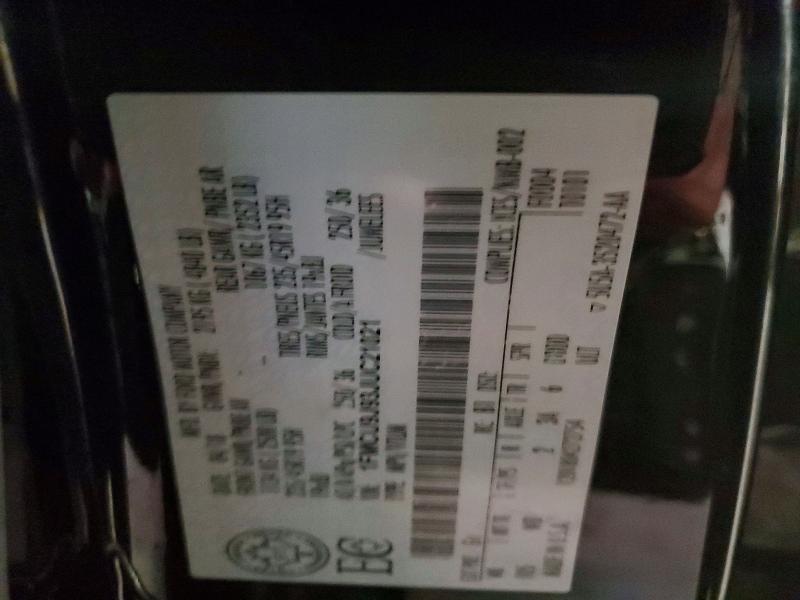 78076805 :رقم المزاد ، 1FMCU9J93JUC21021 vin ، 2018 Ford Escape مزاد بيع