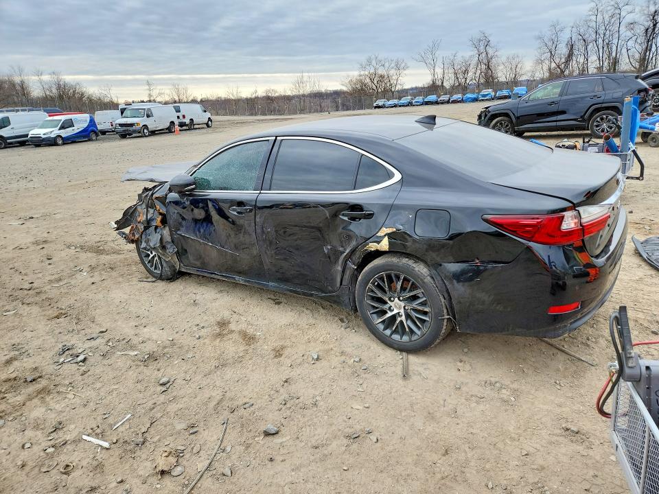 46822866 :رقم المزاد ، 58ABK1GG9GU026051 vin ، 2016 Lexus Es 350 مزاد بيع