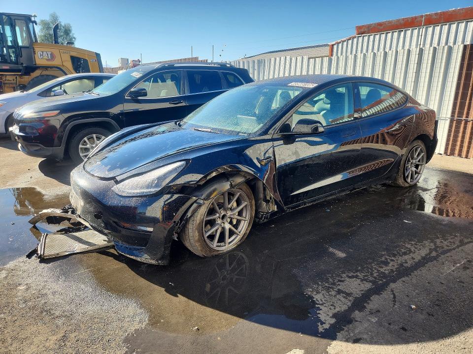 46946106 :رقم المزاد ، 5YJ3E1EA1NF288030 vin ، 2022 Tesla Model 3 مزاد بيع
