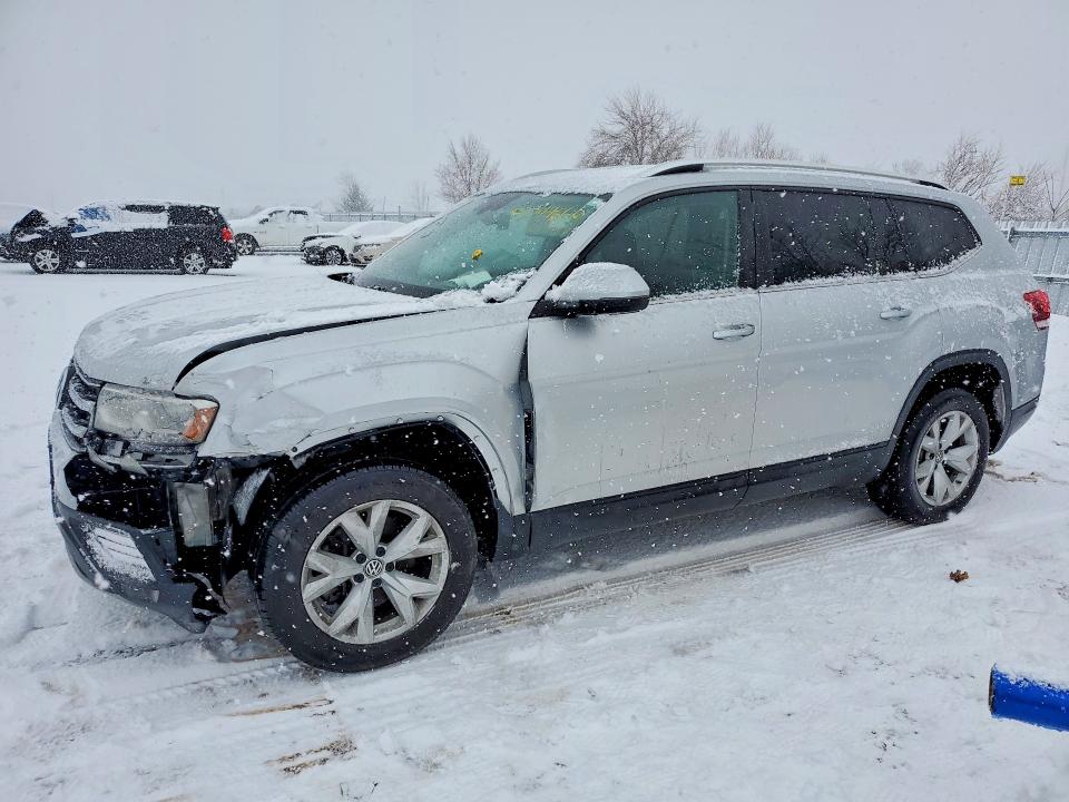 45744666 :رقم المزاد ، 1V2HR2CA1JC521834 vin ، 2018 Volkswagen Atlas مزاد بيع