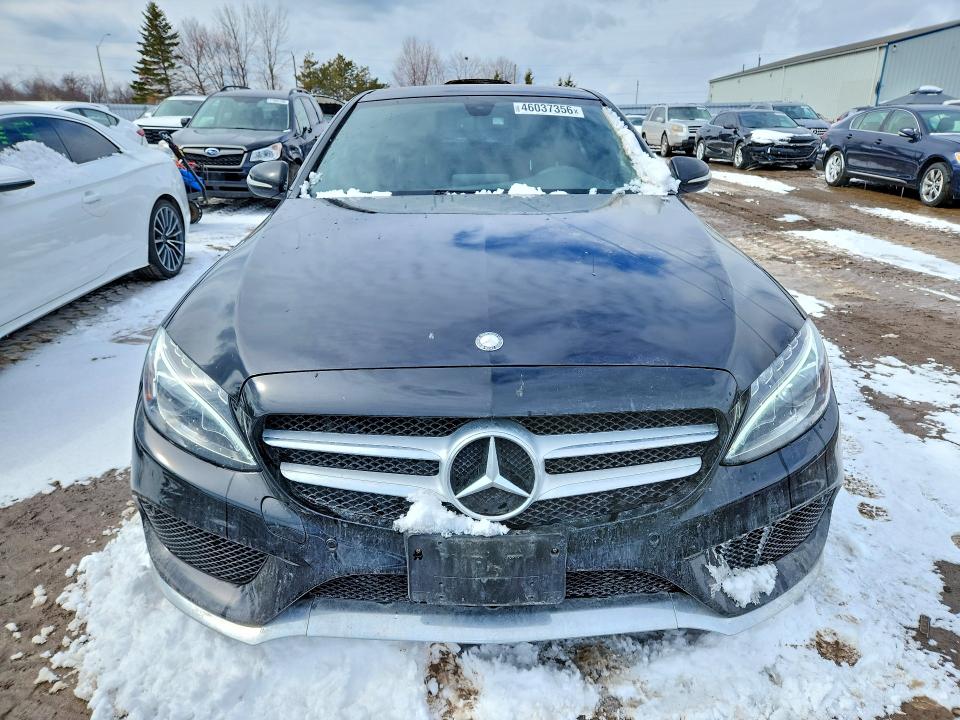 2015 Mercedes-benz C მანქანა იყიდება აუქციონზე, vin: 55SWF4KB7FU053639, აუქციონის ნომერი: 46037356