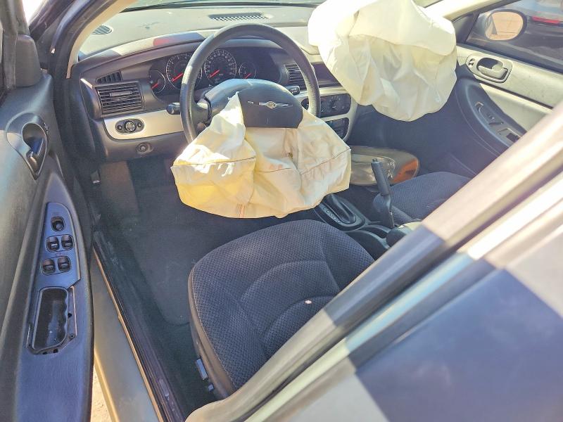 2005 Chrysler Sebring მანქანა იყიდება აუქციონზე, vin: 1C3EL56R25N611100, აუქციონის ნომერი: 47523126