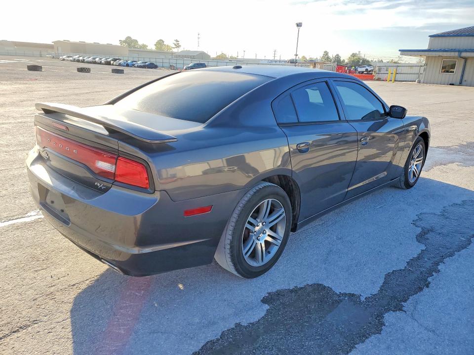 2013 Dodge Charger მანქანა იყიდება აუქციონზე, vin: 2C3CDXCT3DH715831, აუქციონის ნომერი: 46528636