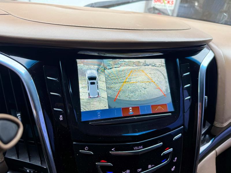 Продажа на аукционе авто 2018 Cadillac Escalade, vin: 1GYS4KKJ7JR156350, номер лота: 45557526