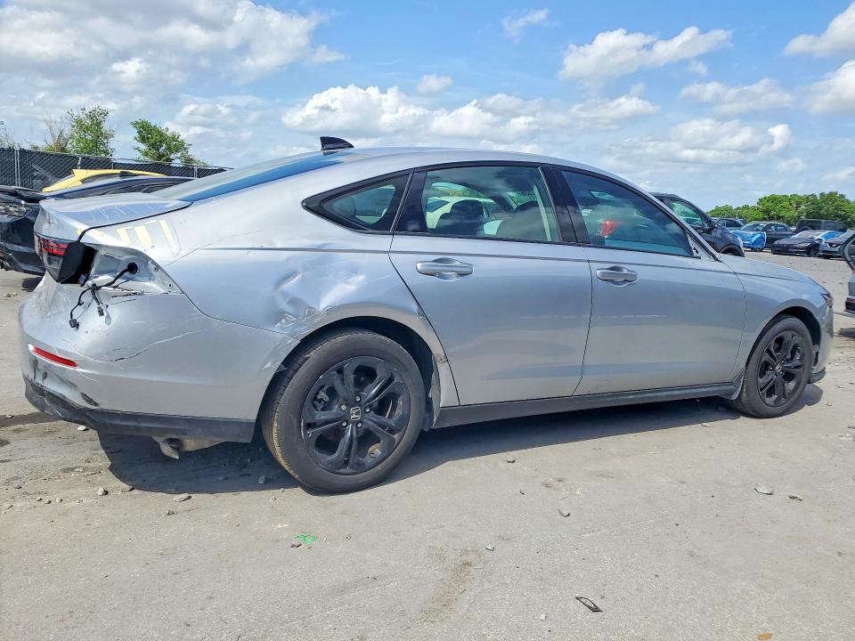 47732036 :رقم المزاد ، 1HGCY1F42SA032517 vin ، 2025 Honda Accord مزاد بيع