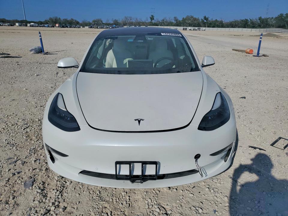 2022 Tesla Model 3 მანქანა იყიდება აუქციონზე, vin: 5YJ3E1EB8NF110687, აუქციონის ნომერი: 47245806