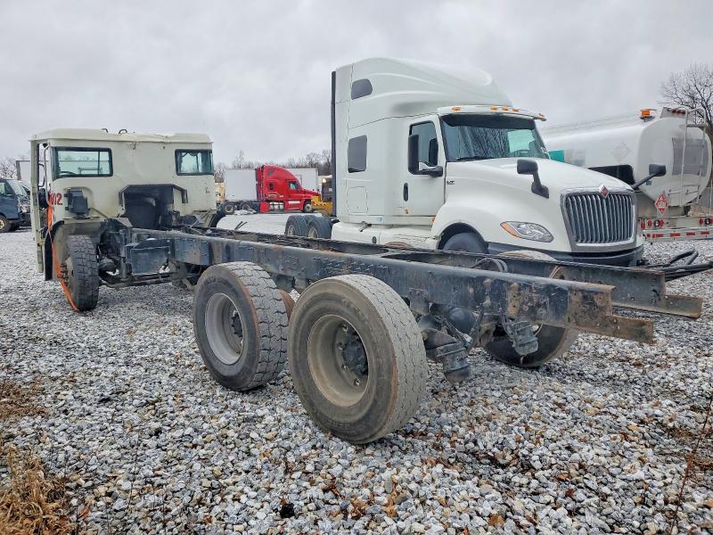 Продаж на аукціоні авто 2021 Mack Lr, vin: 1M2LR2GC4MM004691, номер лоту: 45720876