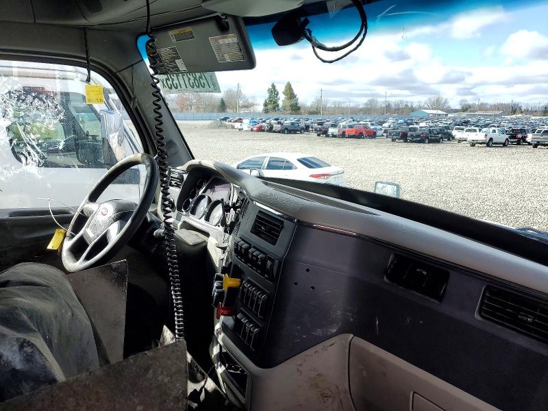 Продажа на аукционе авто 2020 Peterbilt 579 Peterbilt 579, vin: 1XPBD40X6LD670147, номер лота: 75831135