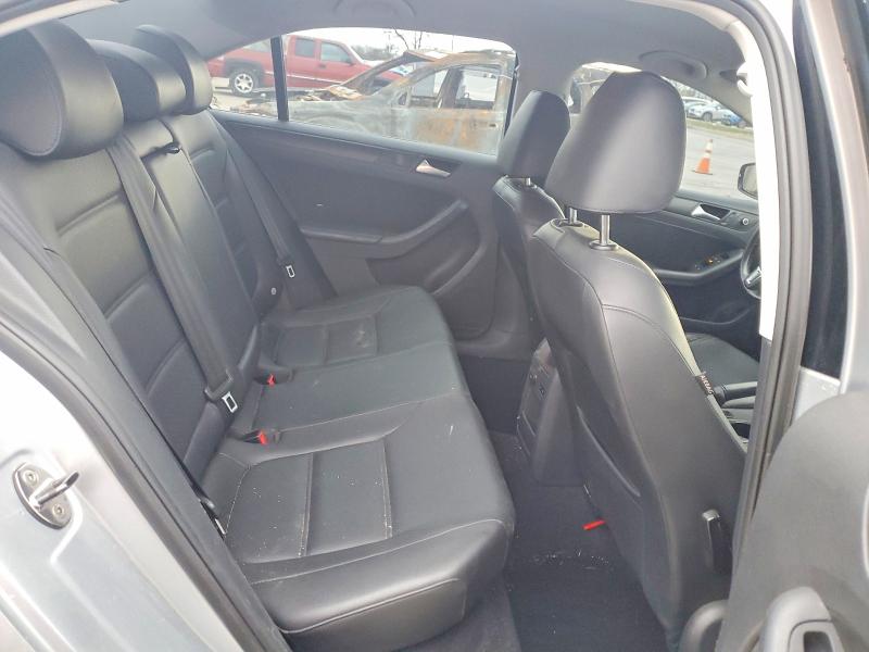 46423446 :رقم المزاد ، 3VWDX7AJ8DM294356 vin ، 2013 Volkswagen Jetta مزاد بيع