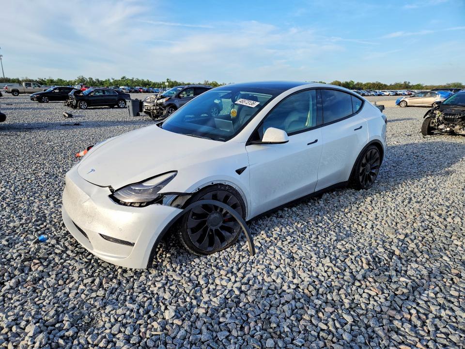 Продажа на аукционе авто 2022 Tesla Model Y, vin: 7SAYGDEF8NF326952, номер лота: 46573136