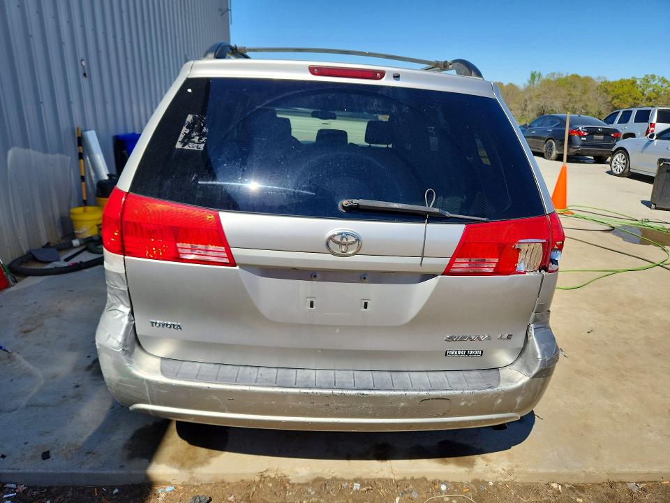 45536626 :رقم المزاد ، 5TDZA23C04S046095 vin ، 2004 Toyota Sienna مزاد بيع